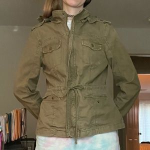 🍃 Green Utility Jacket